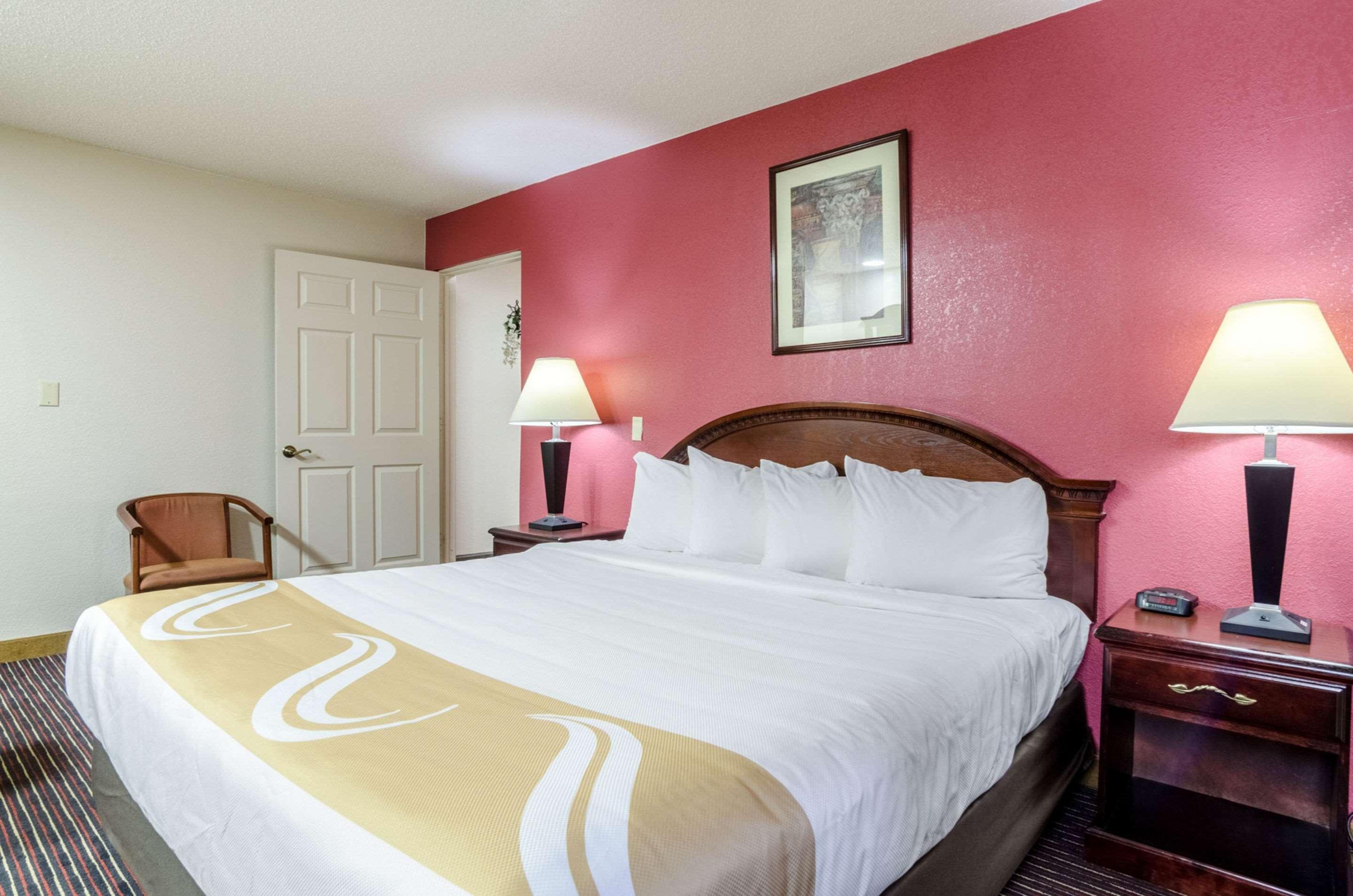 Quality Inn South Уичита Экстерьер фото