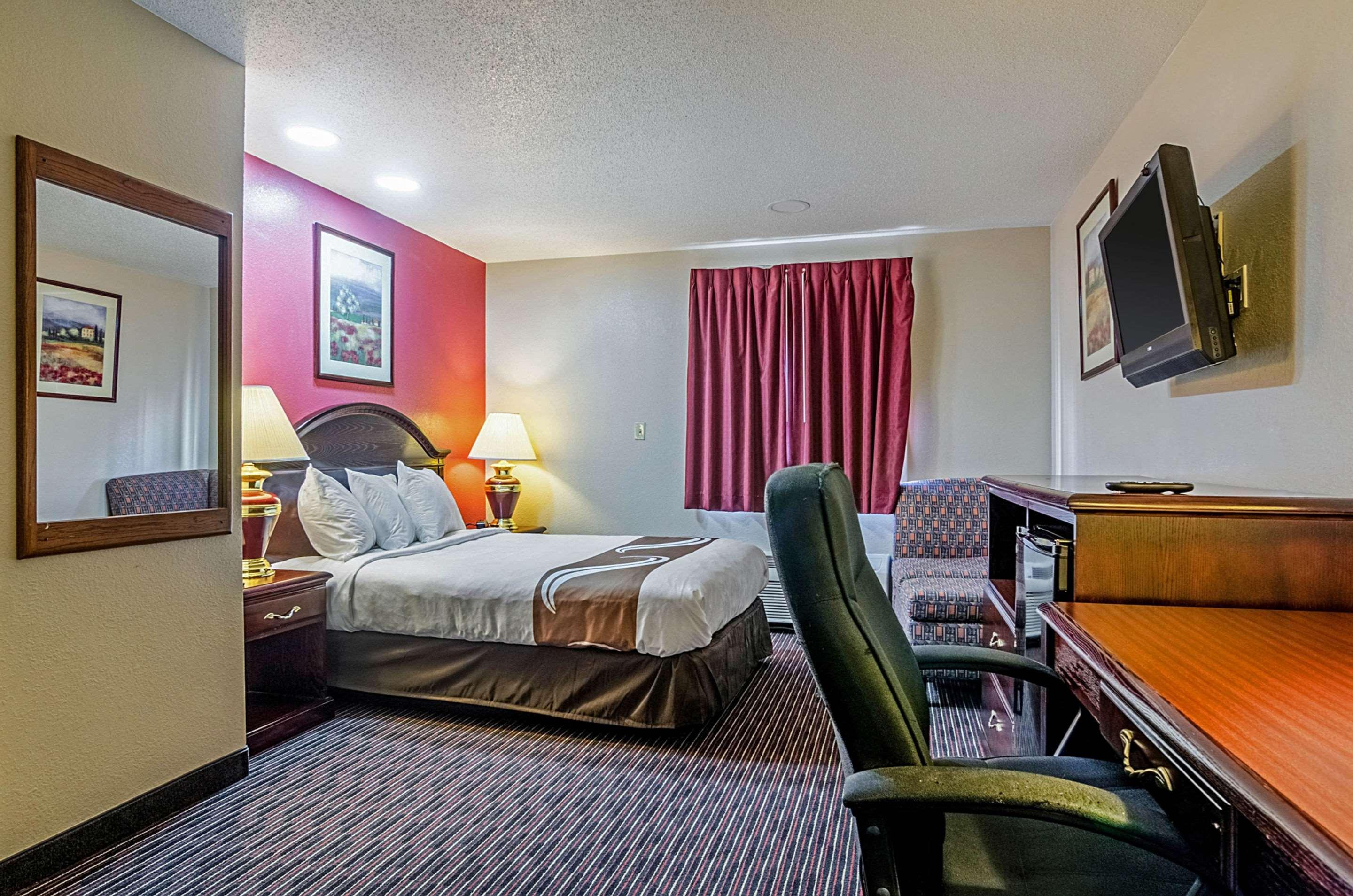 Quality Inn South Уичита Экстерьер фото